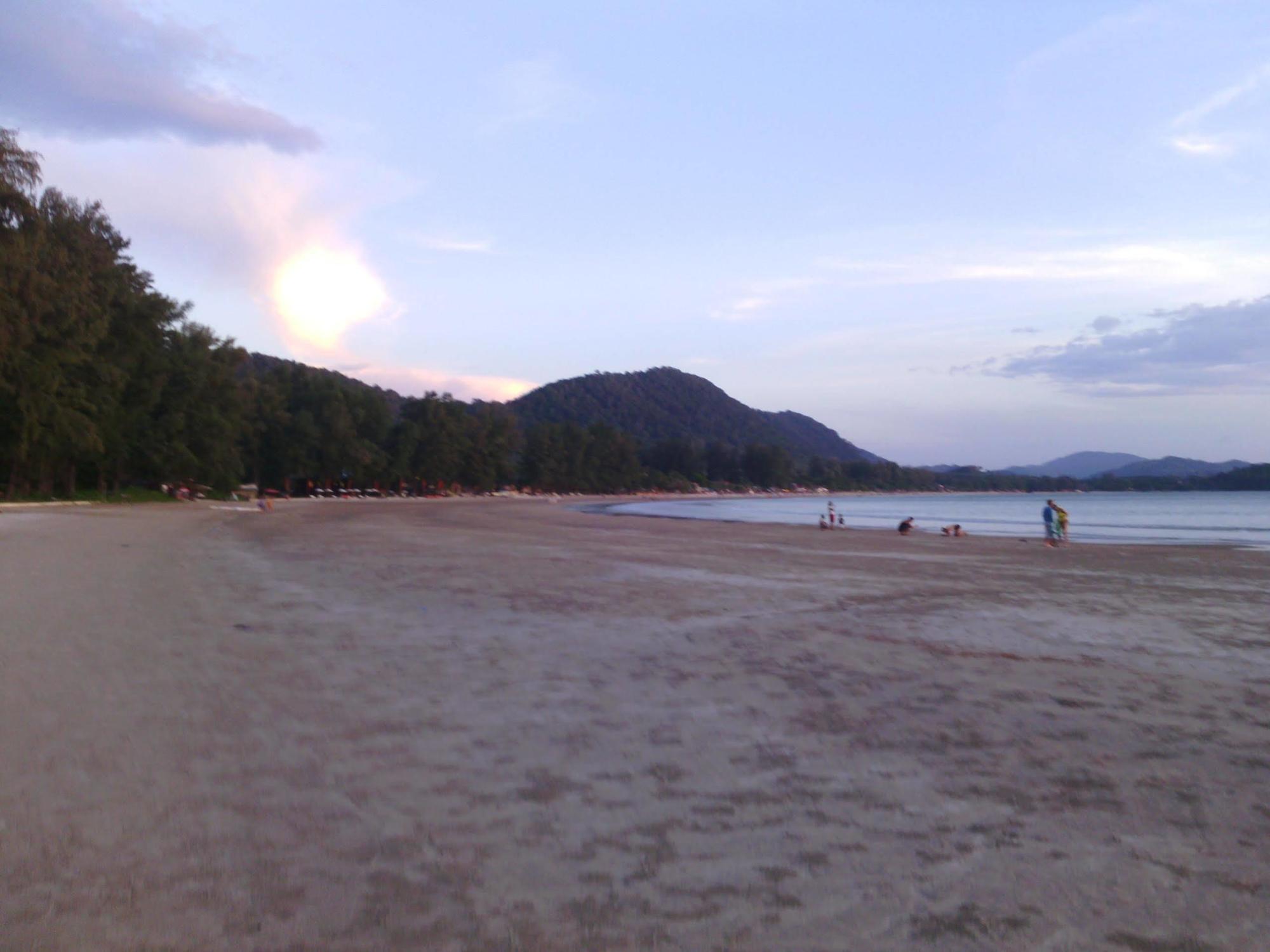 Baan Mook Anda Hostel Ko Lanta Exterior foto